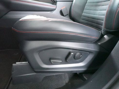 Used 2026 Ford Explorer ST-Line w/ ST-Line Street Pack image 10