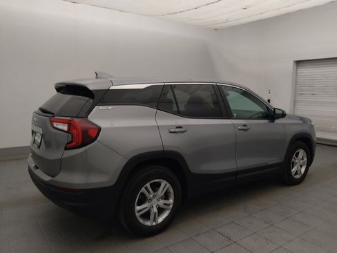 Used 2023 GMC Terrain SLE w/ LPO, Floor Liner Package FWD image 10