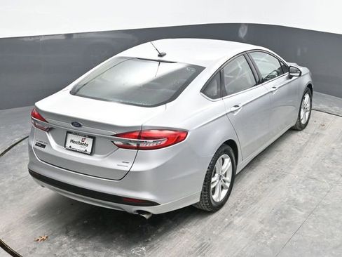 Used 2018 Ford Fusion SE image 24