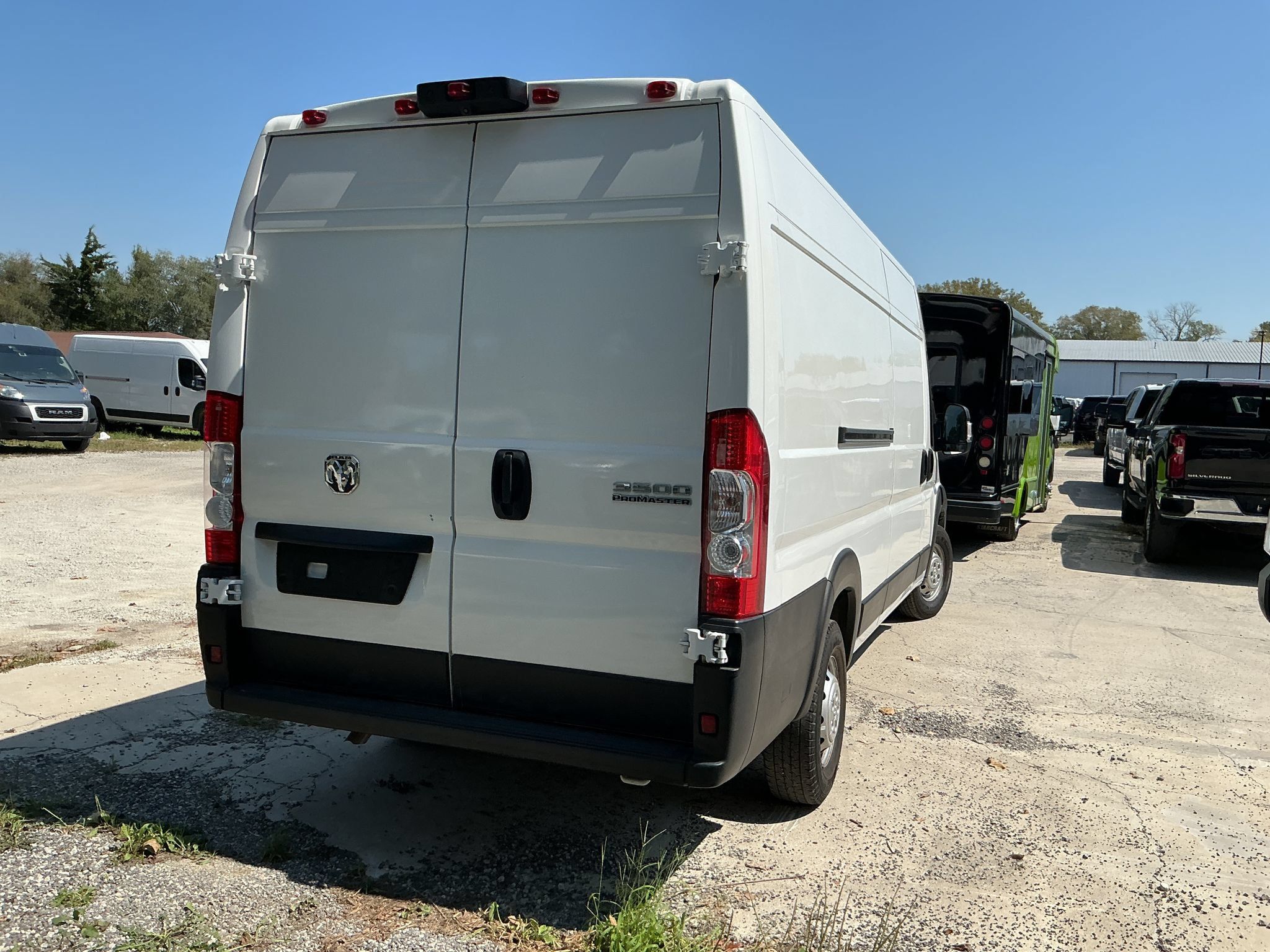 Used 2023 RAM ProMaster 3500 FWD image 3