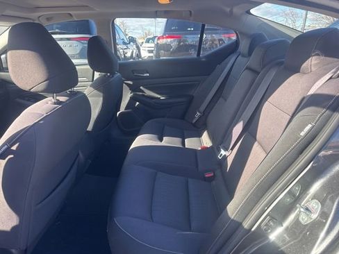 Used 2021 Nissan Altima 2.5 SV w/ SV Premium Package image 18