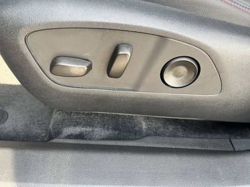 Used 2025 Chevrolet Blazer EV RS image 11