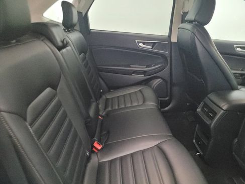 Used 2024 Ford Edge SEL image 19