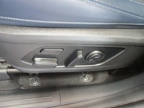 Used 2022 Kia Sorento SX Prestige w/ Panoramic Sunroof Package image 32