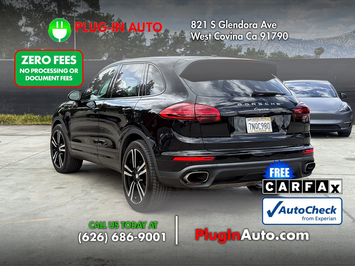 Used 2016 Porsche Cayenne AWD/4WD image 2