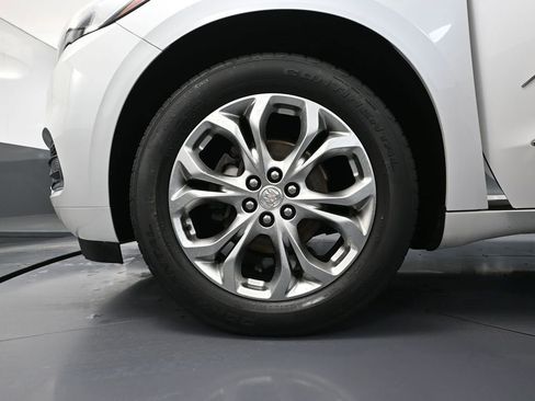 Used 2020 Buick Enclave Avenir w/ Avenir Technology Package image 19