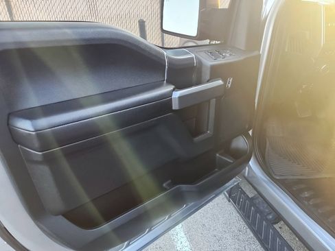 Used 2020 Ford F150 XLT w/ Equipment Group 302A Luxury AWD/4WD image 7