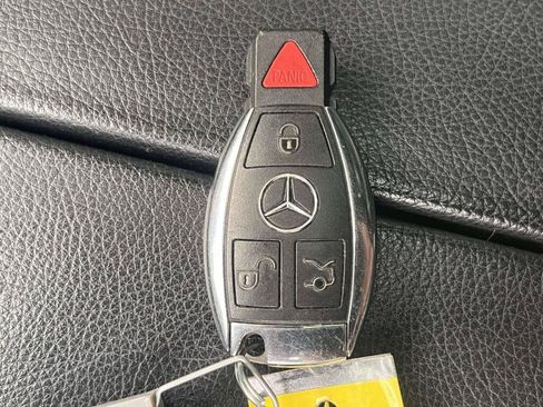 Certified 2016 Mercedes-Benz GLE 350 4MATIC image 4