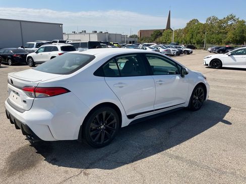 Used 2024 Toyota Corolla SE FWD image 4