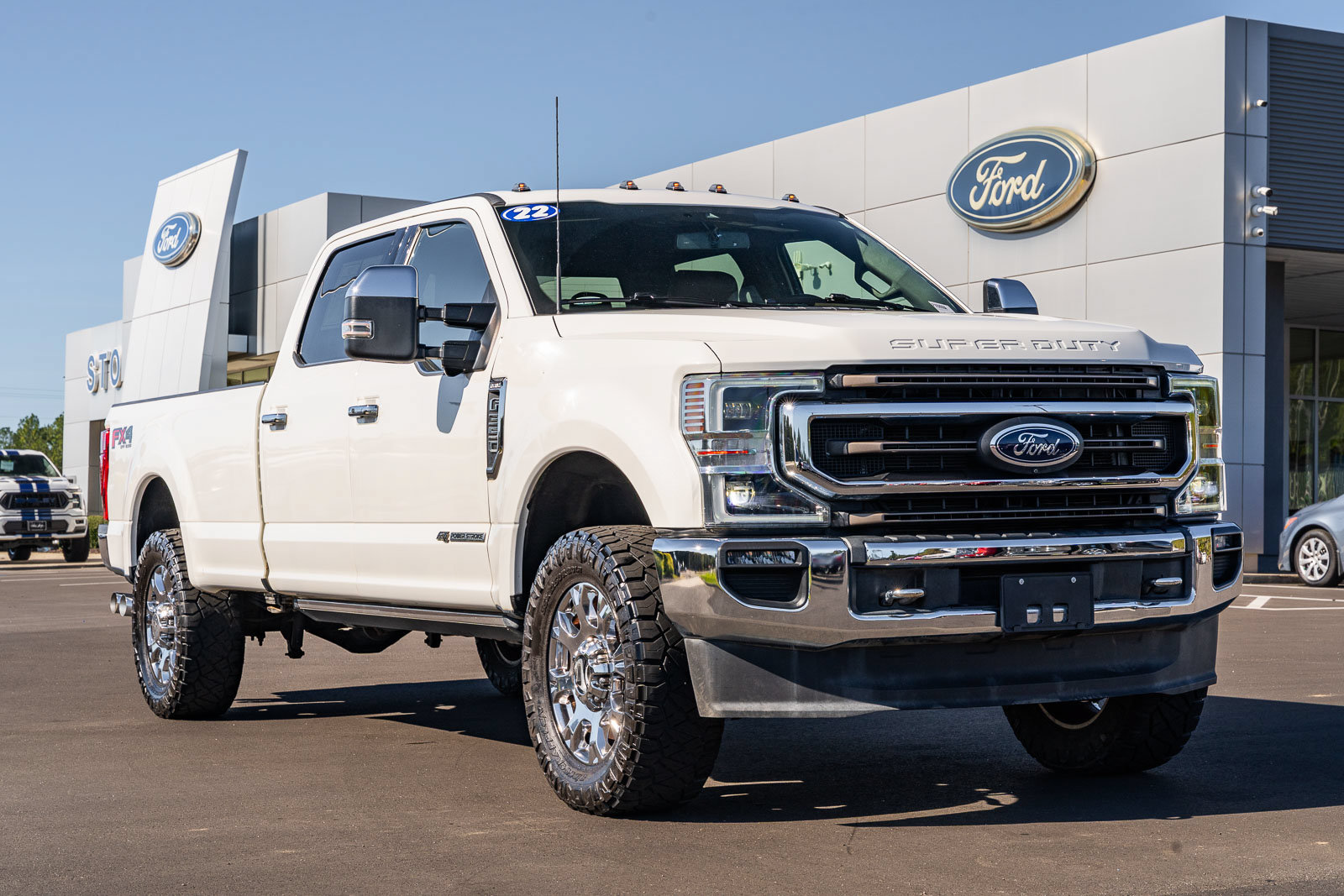 Certified 2022 Ford F350 King Ranch w/ King Ranch Ultimate Package AWD/4WD image 1