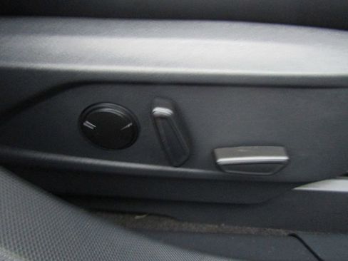 Used 2025 Ford Mustang Mach-E Premium image 34