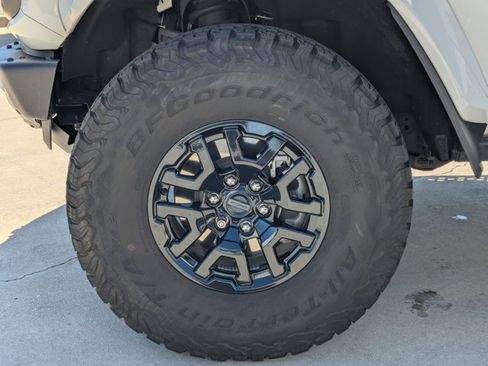 Used 2024 Ford Bronco Raptor w/ Interior Carbon Fiber Pack 6 image 24