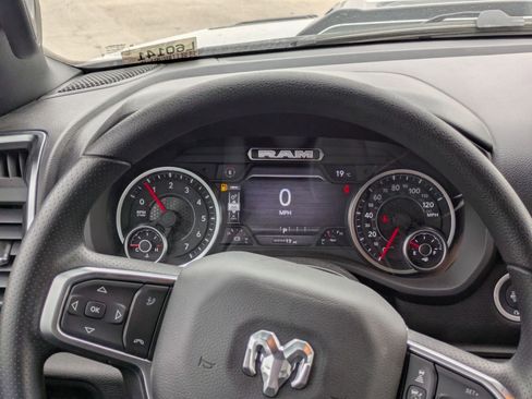 New 2026 RAM 1500 Express AWD/4WD image 21