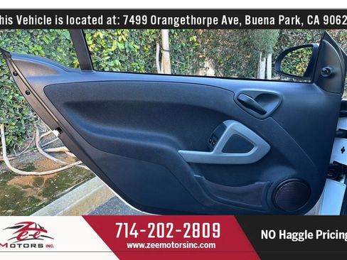 Used 2014 smart fortwo pure image 30