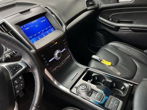 Used 2020 Ford Edge Titanium w/ Cargo Accessory Package AWD/4WD image 16