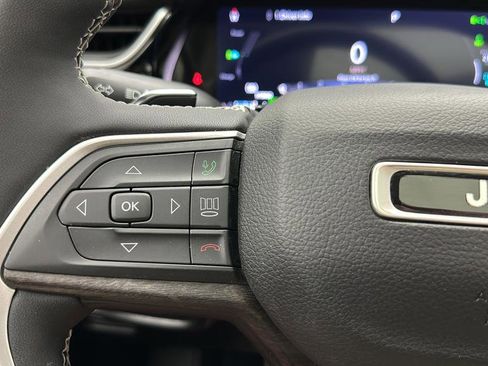 Used 2023 Jeep Grand Cherokee 4WD 4xe image 18