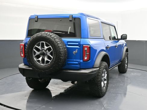 Used 2025 Ford Bronco Badlands image 8