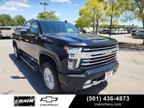 Used 2023 Chevrolet Silverado 2500 High Country w/ Technology Package AWD/4WD image 1