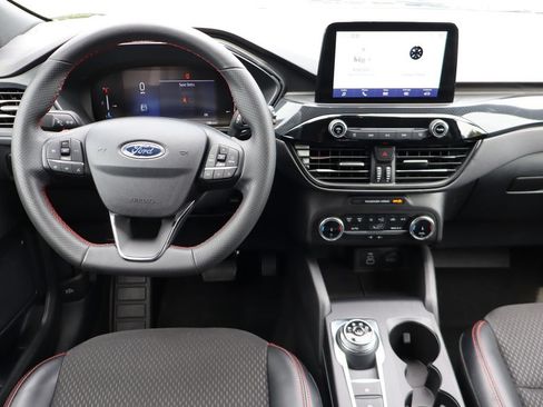 Used 2025 Ford Escape ST-Line FWD image 5