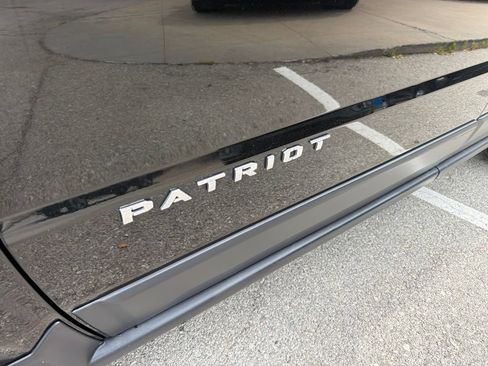 Used 2016 Jeep Patriot High Altitude AWD/4WD image 13