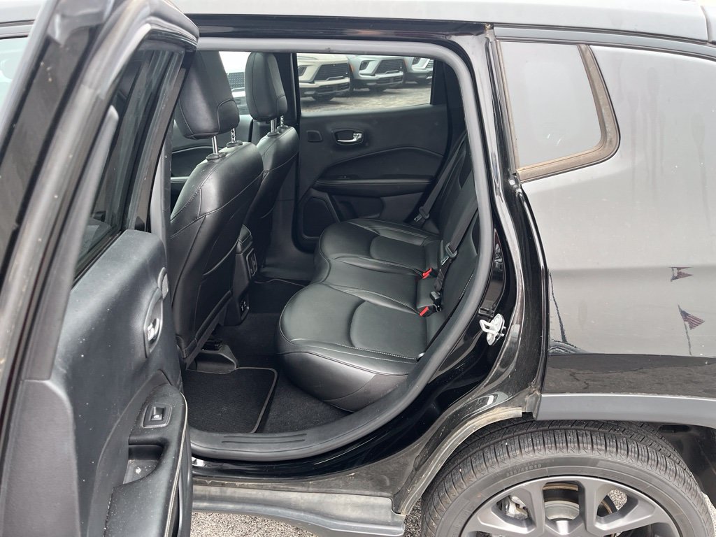 Used 2021 Jeep Compass Latitude w/ Sun and Sound Group AWD/4WD image 11