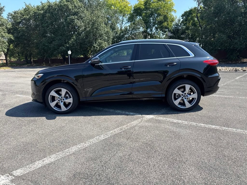 Used 2025 Audi Q5 Premium AWD/4WD image 9