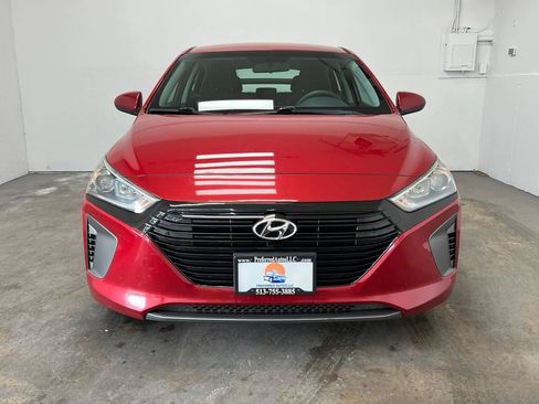 Used 2019 Hyundai Ioniq Blue FWD image 2