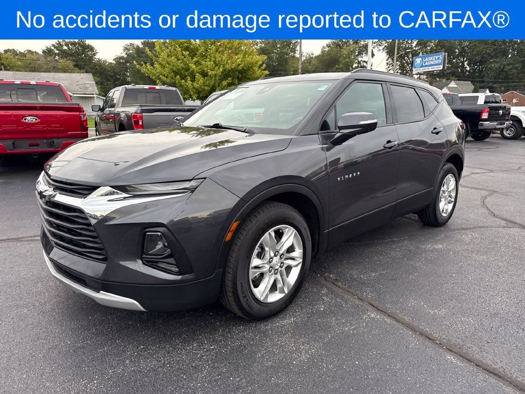 Used 2021 Chevrolet Blazer LT AWD/4WD image 2
