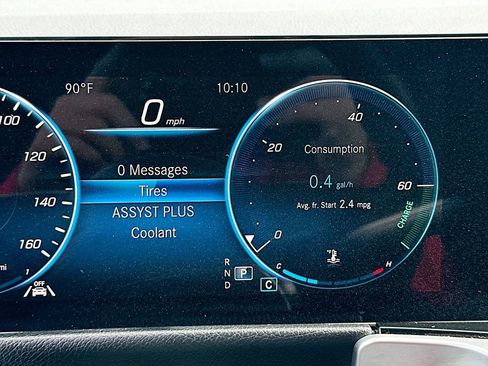 Used 2022 Mercedes-Benz GLB 250 4MATIC w/ Premium Package Lite image 12