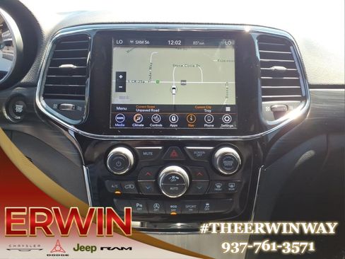 Used 2020 Jeep Grand Cherokee Altitude AWD/4WD image 20
