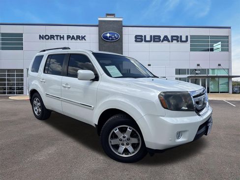 Used 2011 Honda Pilot Touring image 1