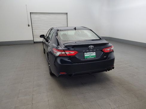 Used 2019 Toyota Camry SE image 6