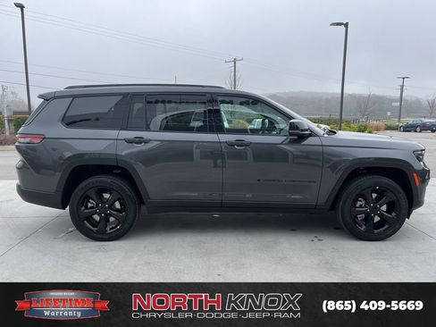 New 2025 Jeep Grand Cherokee L Altitude image 23