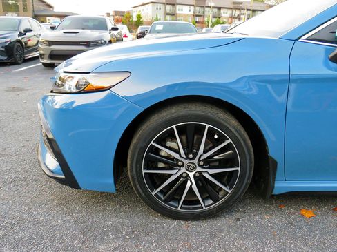 Used 2023 Toyota Camry SE w/ Convenience Package image 32