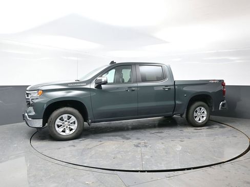 Used 2025 Chevrolet Silverado 1500 LT image 10