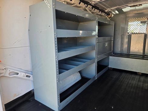 Used 2020 Chevrolet Express 3500 image 12