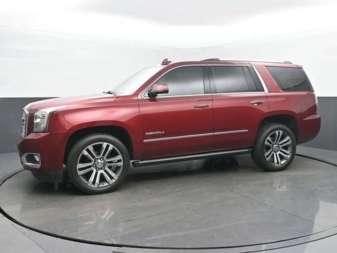 Used 2020 GMC Yukon Denali w/ Denali Ultimate Package AWD/4WD image 2