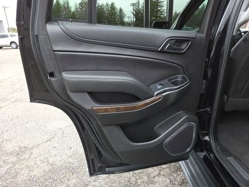 Used 2019 Chevrolet Tahoe LT image 42