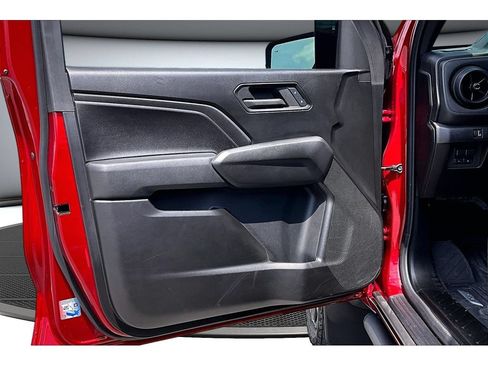 Used 2024 Chevrolet Colorado Trail Boss w/ Advanced Trailering Package AWD/4WD image 32