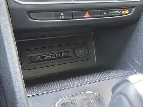 Used 2021 Volkswagen Atlas SE w/ Panoramic Sunroof Package image 24