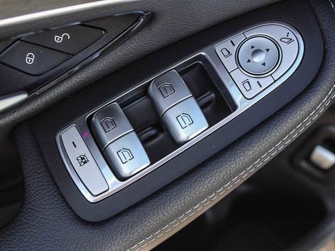 Used 2022 Mercedes-Benz GLC 300 GLC 300 image 20