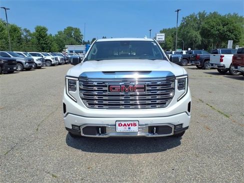 Used 2022 GMC Sierra 1500 Denali image 9