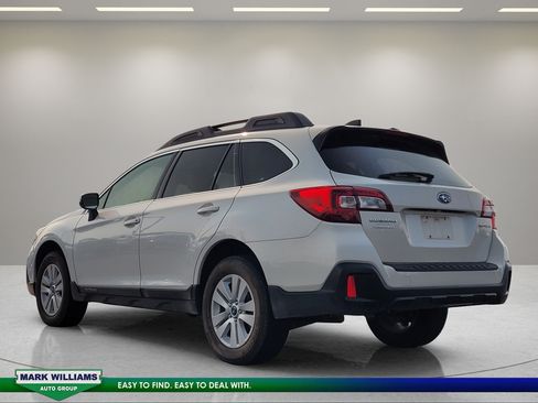 Used 2018 Subaru Outback 2.5i Premium AWD/4WD image 6