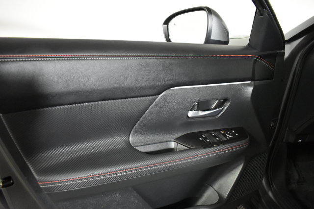 Certified 2025 Nissan Kicks SR AWD/4WD image 7