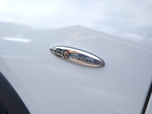 Used 2025 Mercedes-Benz GLE 450e 4MATIC image 47