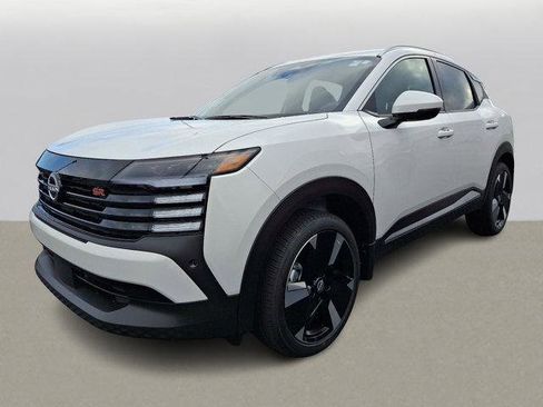 New 2025 Nissan Kicks SR image 2