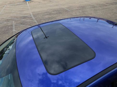 Used 2024 Hyundai Elantra Limited image 21