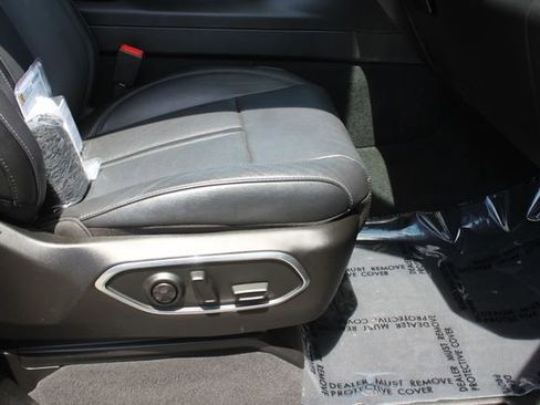 Used 2022 Jeep Wagoneer Series III AWD/4WD image 36