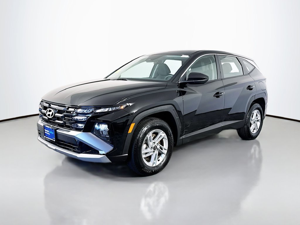 Used 2026 Hyundai Tucson SE AWD/4WD image 2