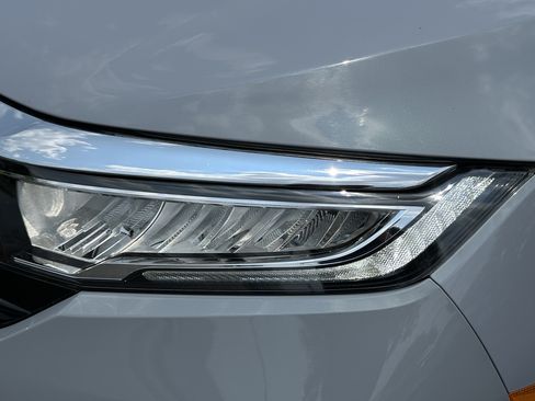 Used 2023 Honda Odyssey Touring image 5